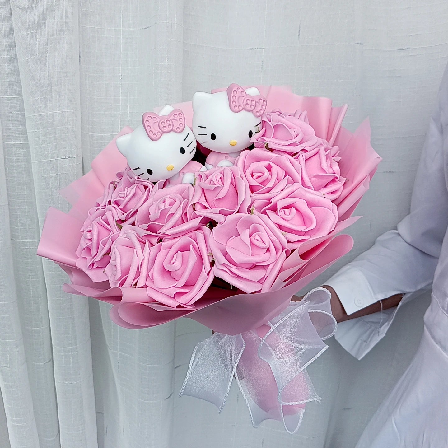 Hello Kitty Pink Flowers Bouquet - Deluxe Edition